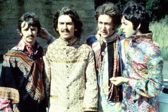 Beatles psicodélicos: disfraz, sitar y LSD