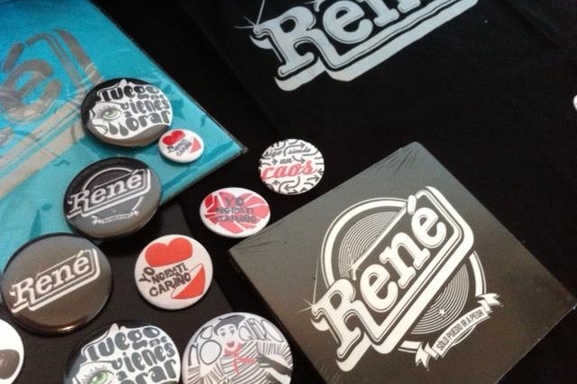 Dosis mensual de René hoy en Costello Club