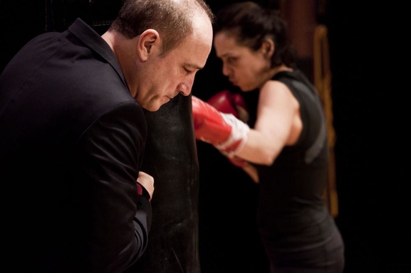 Roberto Álvarez llega al Teatro Marquina con la comedia "Hombres de 40"