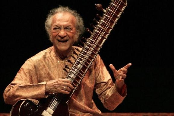 Ravi Shankar, padrino de las músicas del mundo, fallece a los 92 años