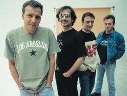 Pasen y canten a Hombres G
