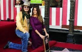 Penelope Cruz y Johnny Deep, muy buenos amigos