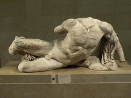 El Museo Británico cede una de sus piezas del Partenón al Hermitage