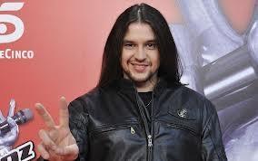 El ganador de "La Voz" presenta su primer disco en su tierra natal, Hellín