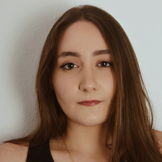 Gemma_2442
