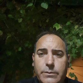 Jhom