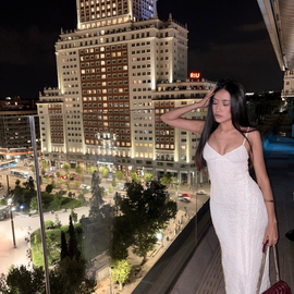 Laurabastidas25