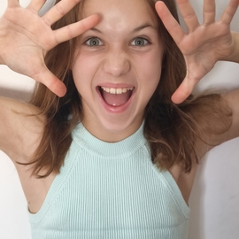 Juulia11