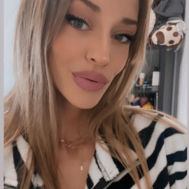 Eleni22