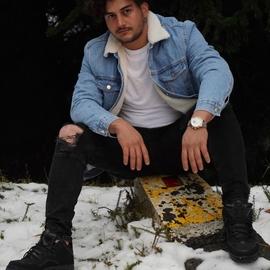 Gomes14
