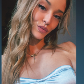 Eleni22