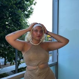 Lydia_02_