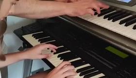 Arix – Talento musical y complicidad en escena