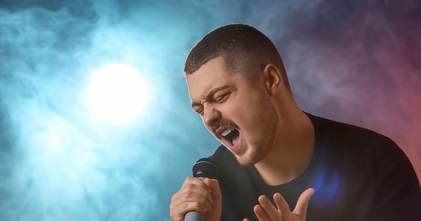 Casting actor cantante de 20 a 35 años para un musical de teatro