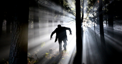 Casting actor y actriz con capacidad de improvisación para una ruta teatralizada de terror de temática sobrenatural en Madrid