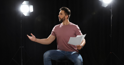 Casting actores y actrices de baja estatura para evento especial en Madrid