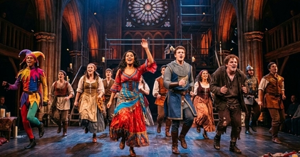 casting actores cantantes y bailarines entre 16 y 25 años para musical del jorobado de Notre Dame