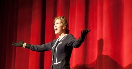 Casting mujer intérprete de 20 a 40 años para obra de danzateatro