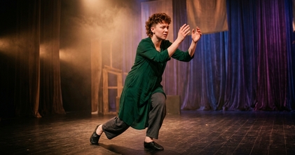 Casting actor andrógino o actriz de 20 a 30 años para protagonista de obra de teatro en Madrid