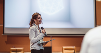 Casting presentador o presentadora bilingüe en euskera y castellano para evento en Irún