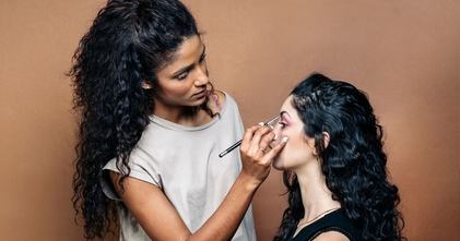 Casting maquilladores/as profesionales para personaje en spot publicitario en Madrid