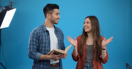 Casting actor y actriz con acento sevillano para grabación de curso