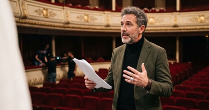 Se busca director/directora con experiencia para proyecto teatral en Madrid