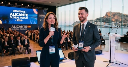 Casting actores y actrices mayores de 28 años para presentar un evento