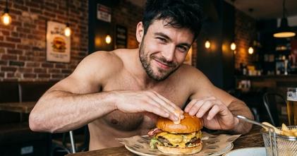 Casting hombres entre 25 y 30 años para contenido de marcas de hamburguesas