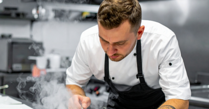 Casting chef profesional especializado en show cooking para proyecto remunerado en Barcelona