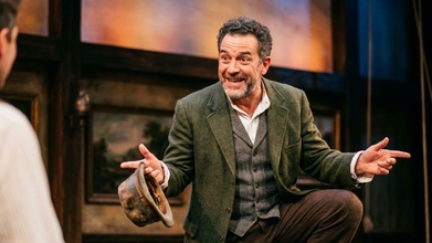 Casting actor de 40 a 45 años para hacer de protagonista en una producción teatral en Madrid