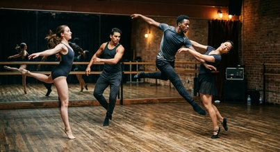 Casting bailarines y bailarinas de 20 a 30 años para producciones musicales en Madrid