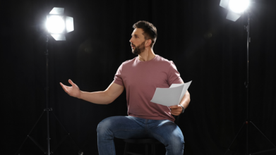 Casting actores y actrices de baja estatura para evento especial en Madrid