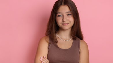 Casting niños y niñas caucásicos de 13 años para figuración en spot publicitario en Barcelona