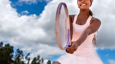 Casting chicas de 20 a 30 años que jueguen al tenis para proyecto en Madrid
