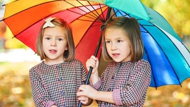 Casting hermanas gemelas de 4 a 8 años para proyecto publicitario en toda España