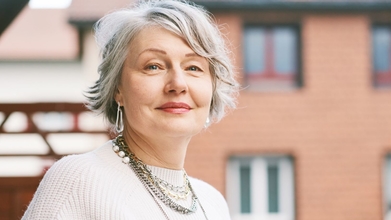 Casting actriz nativa inglesa o irlandesa para grabar la voz en off de un documental