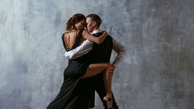 Casting bailarines y bailarinas mayores de 18 años para compañía en Valencia