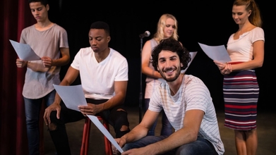 Casting actores y actrices de 25 a 60 años españoles, italianos y portugueses para videos publicitarios