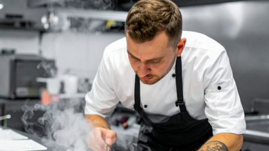 Casting chef profesional especializado en show cooking para proyecto remunerado en Barcelona