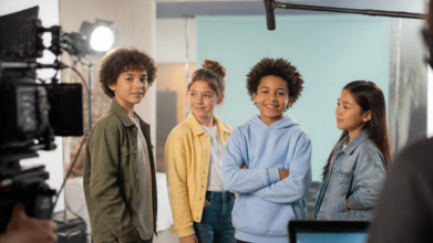 Casting niños y niñas de 7 a 12 años para rodaje publicitario en Alicante