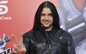 El ganador de "La Voz" presenta su primer disco en su tierra natal, Hellín