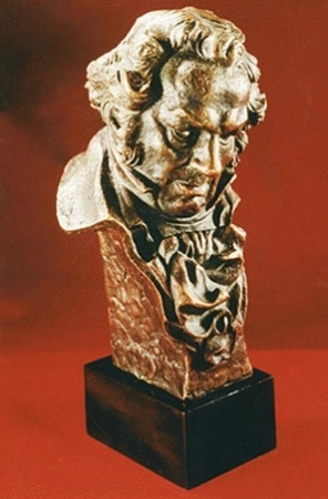 Los Goya, de capa caída