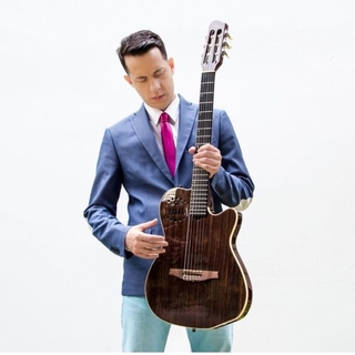 Álvaro Paiva Bimbo, músico y compositor de bandas sonoras para películas, se codea junto a los más grandes de Hollywood