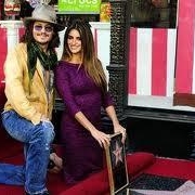 Penelope Cruz y Johnny Deep, muy buenos amigos
