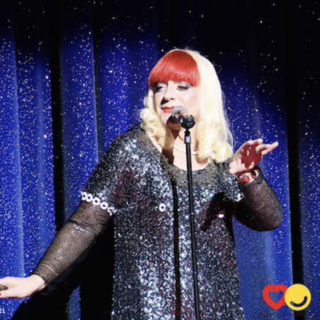 Carolina, artista y Drag Queen española, conquista las tablas parisinas.