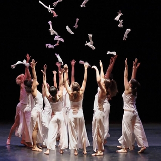 Casting cantantes y bailarines/as de 25 a 35 años para espectáculo