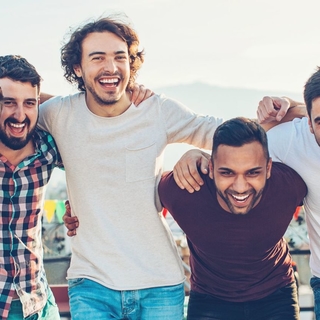 Casting Figurantes hombres de 18 a 50 años para serie documental de Movistar+