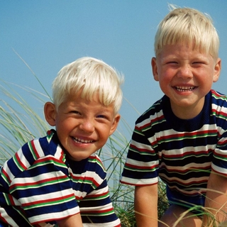 Casting gemelos de 2 a 3 años de edad para publicidad