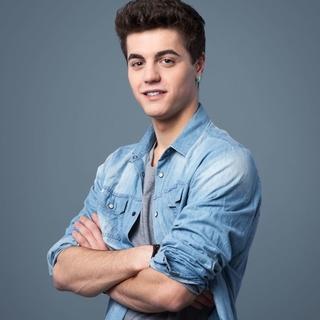 Casting chico de 16 a 20 años para campaña publicitaria (vídeo y fotos) para un organismo de turismo de Catalunya